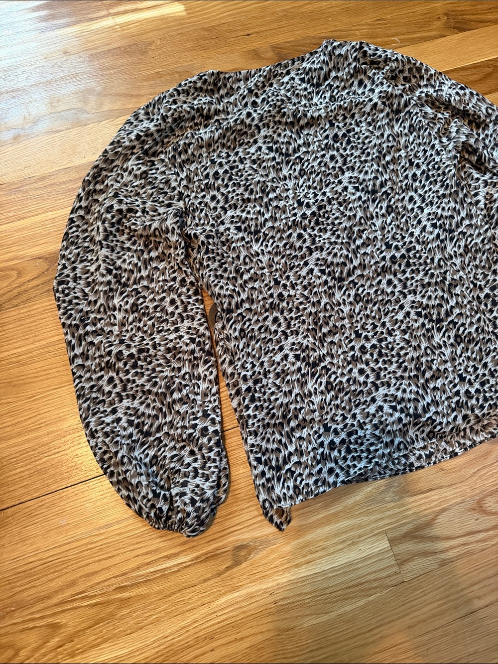 MSK Leopard Print Wrap Top - Taupe and Black - Picture 10 of 12